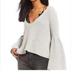 Free people damsel bell sleeve sweater EUC